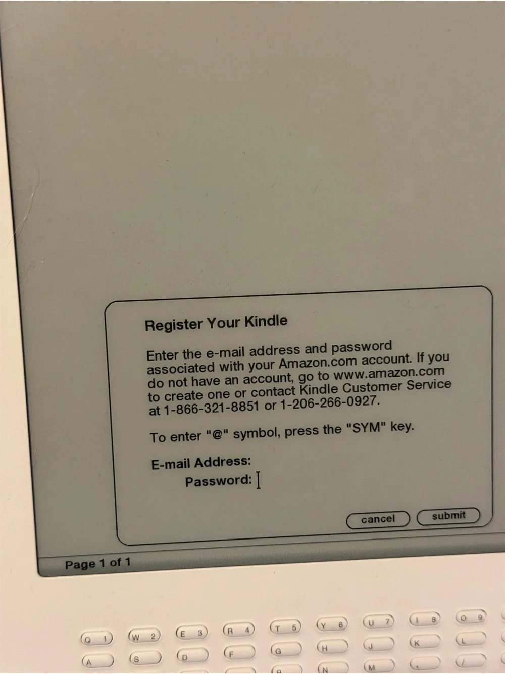 Amazon Kindle DX E-Reader - White (Amazon Kindle)